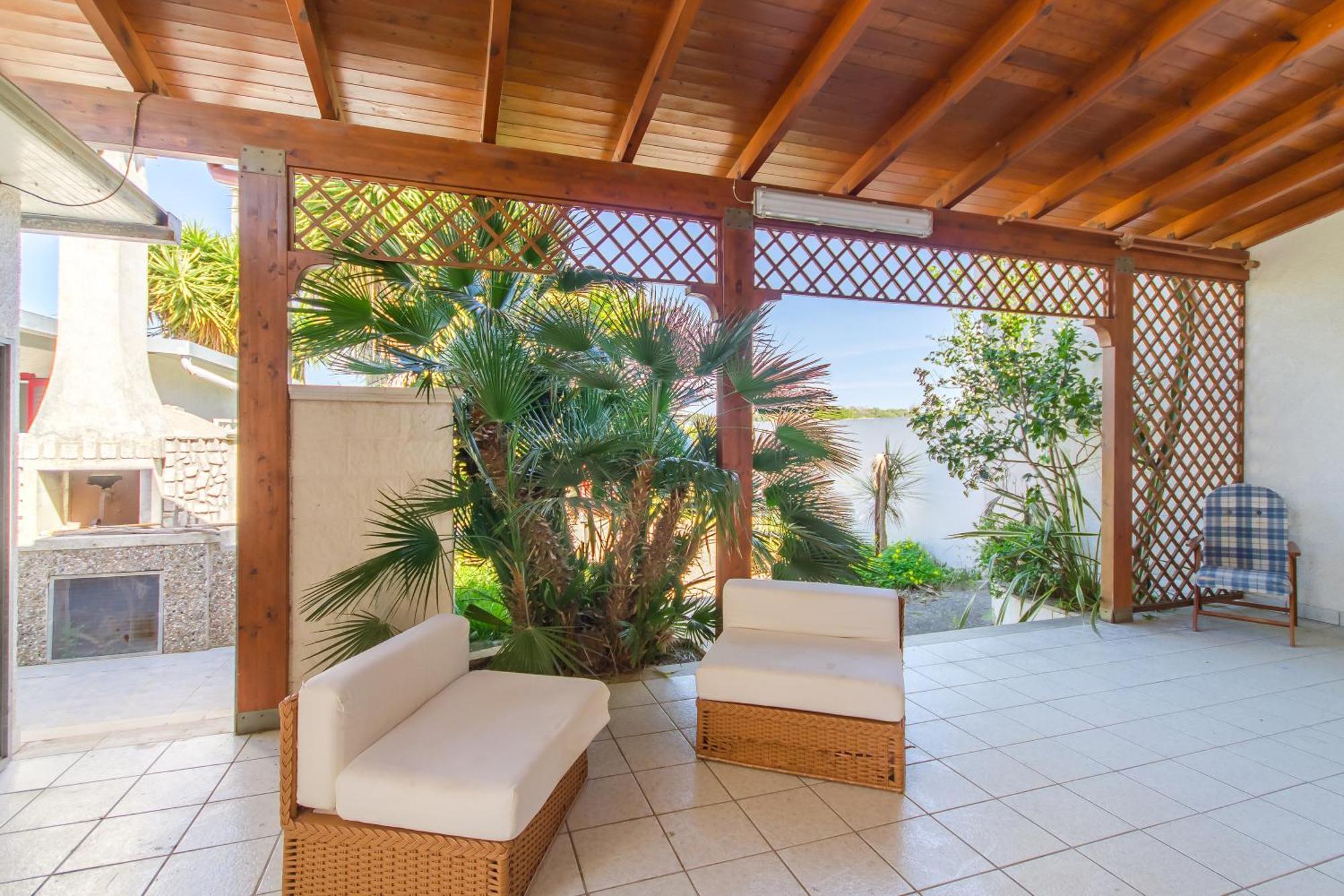 Villetta Rossa With Garden - Happy Rentals Melendugno Exterior photo